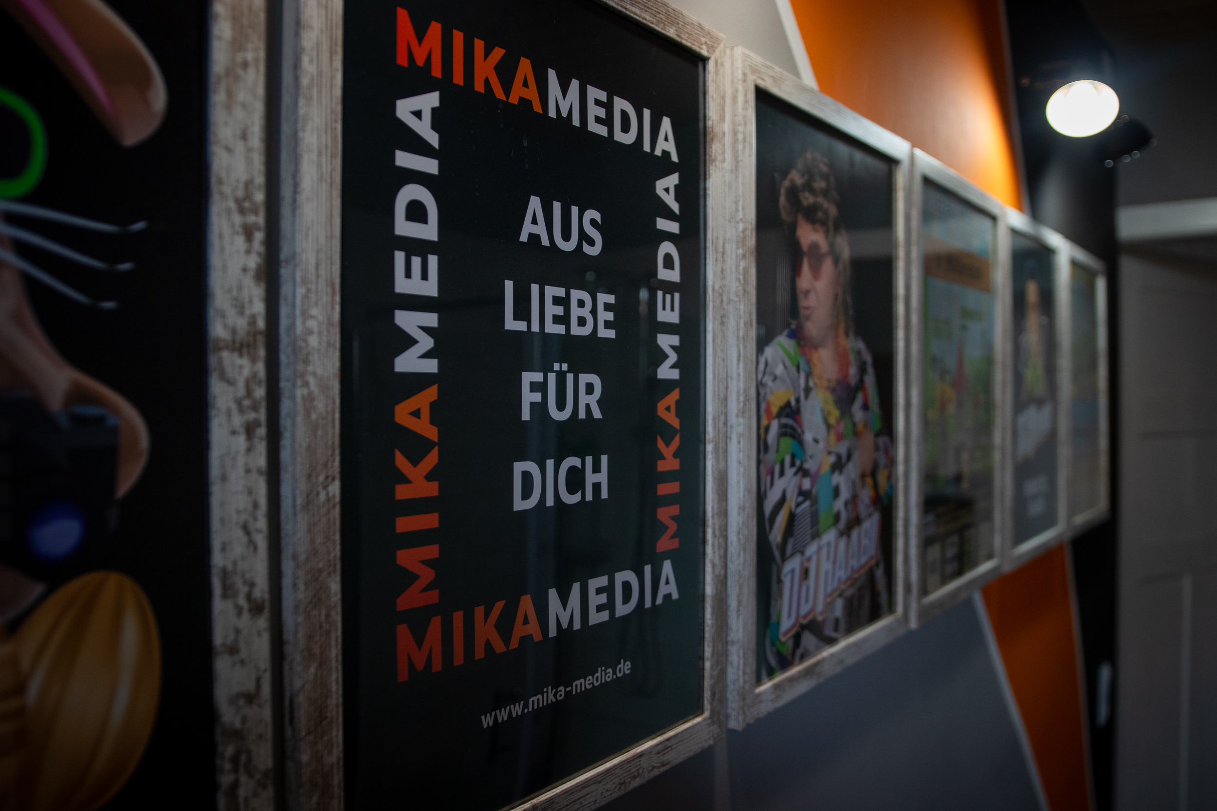 Gallerie von Plakaten von MIKAMEDIA